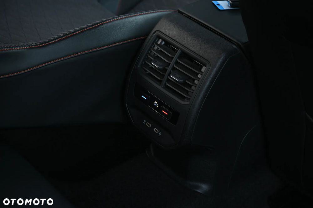Seat Leon 1.5 eTSI ACT OPF DSG FR - 29