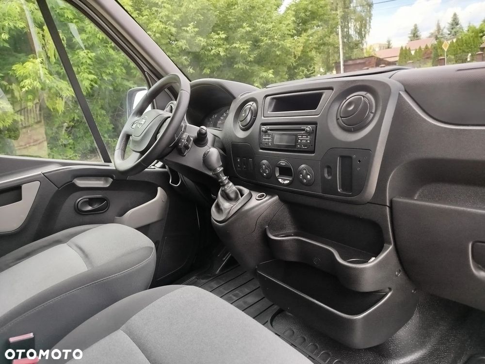 Renault Master L2H2 ŚREDNIAK 2.3DCI - 32