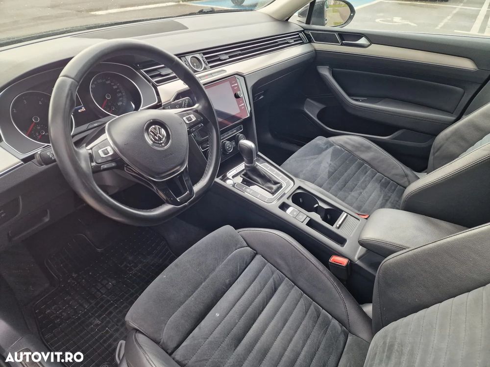 Volkswagen Passat 2.0 TDI DSG 4Motion Highline - 11