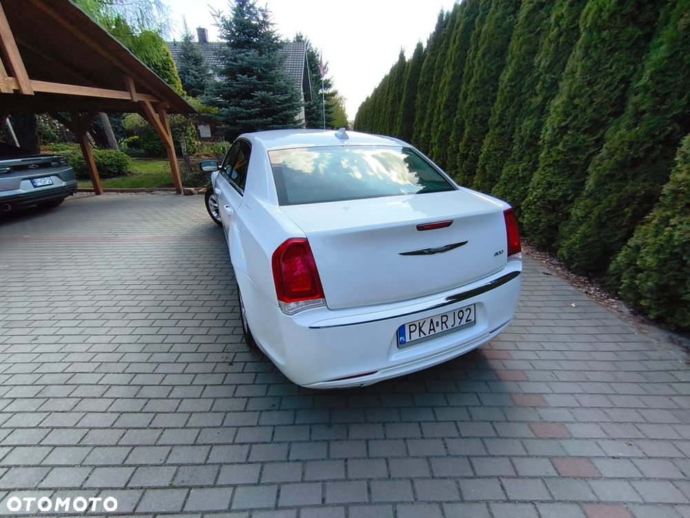 Chrysler 300 - 10