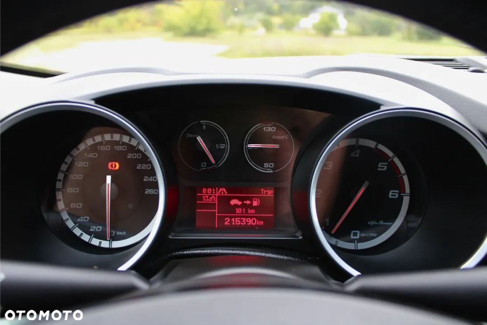 Alfa Romeo Giulietta 1.6 JTDM 16V - 21