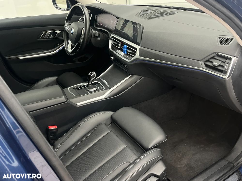 BMW Seria 3 320d xDrive AT MHEV - 16