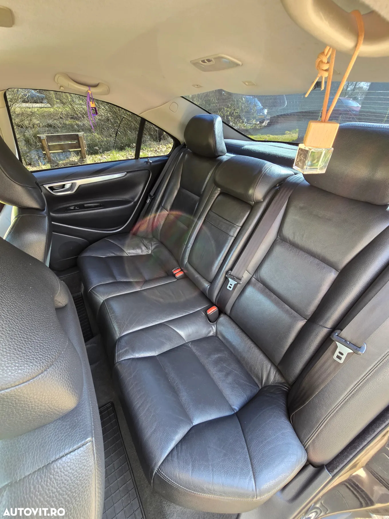 Volvo S60 2.4 D5 EDITION - 6