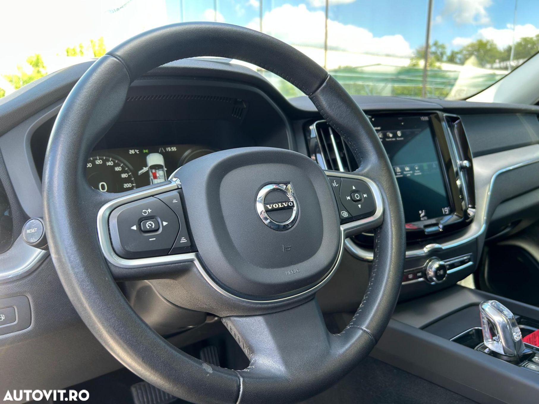 Volvo XC 60 T8 Twin Engine AWD Geartronic Momentum - 19