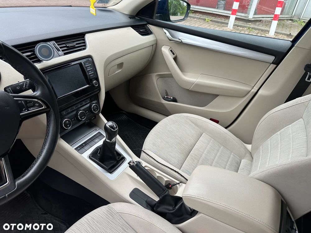 Skoda Octavia 1.6 TDI Style - 24