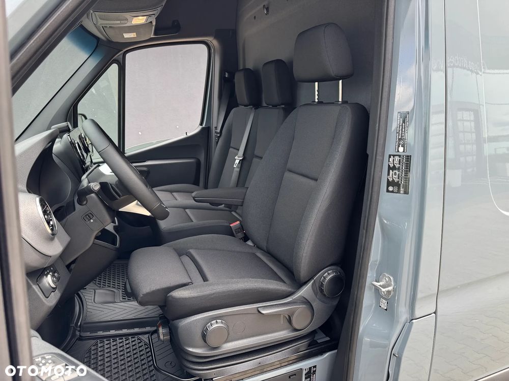 Mercedes-Benz Sprinter - 17