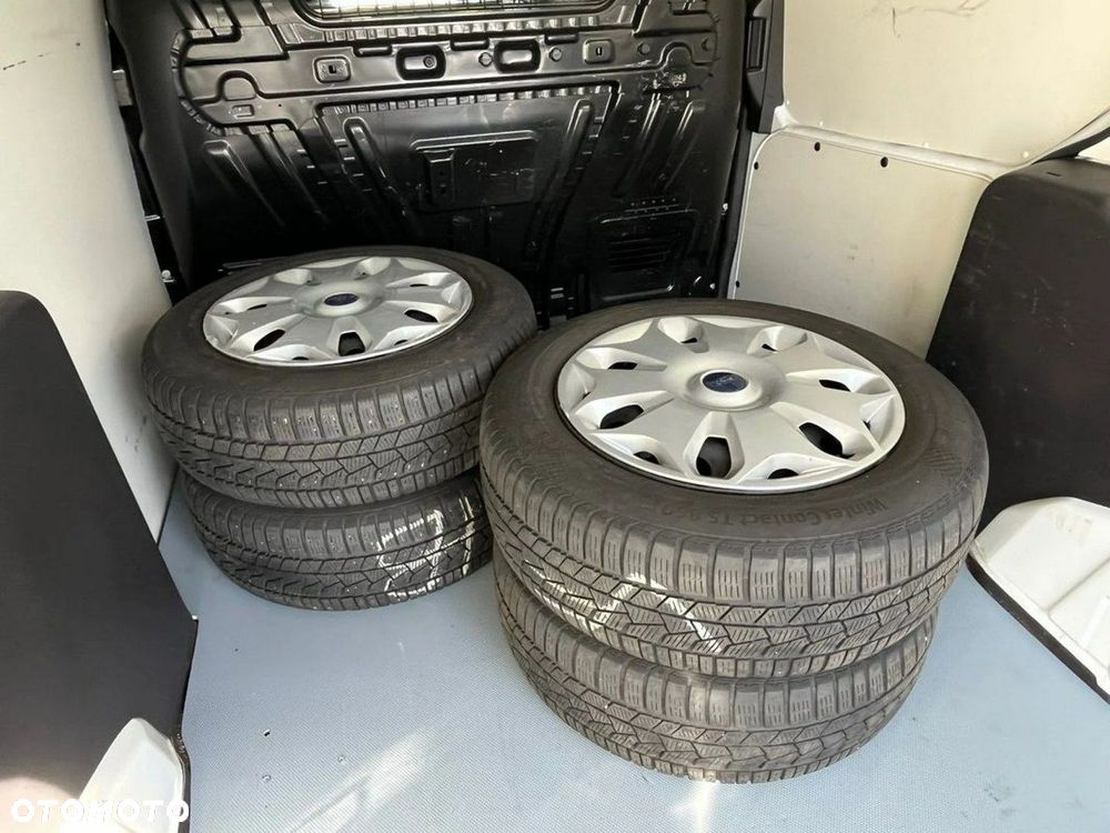 Ford Transit Connect - 14
