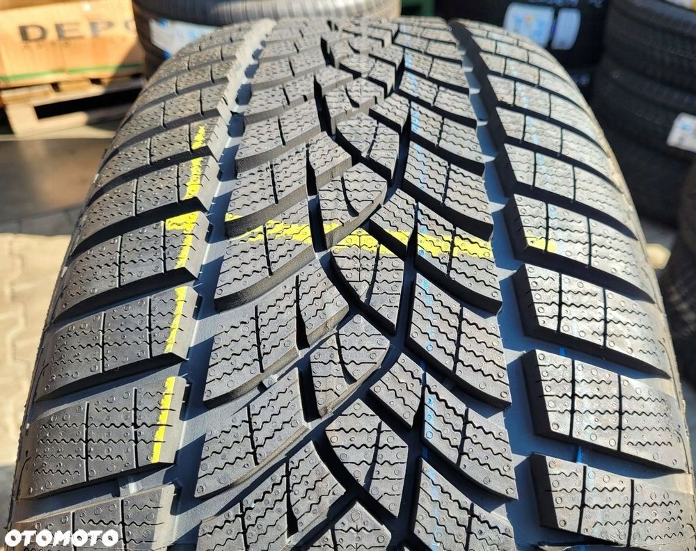 2x Goodyear UltraGrip Performance  235/45R17 97V XL Z402A - 5