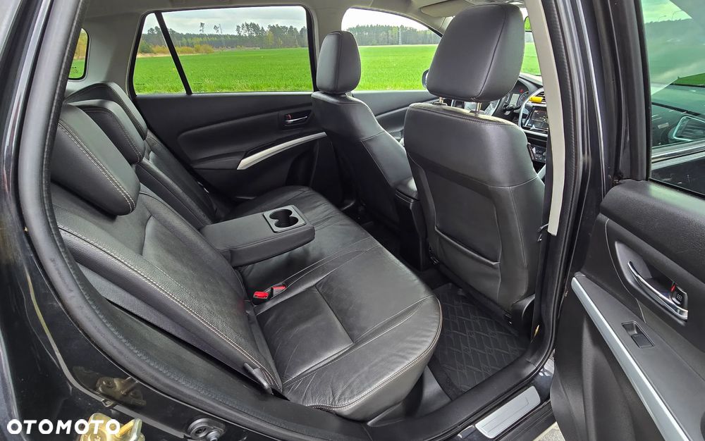 Suzuki SX4 S-Cross 1.4 T Premium 4WD - 22