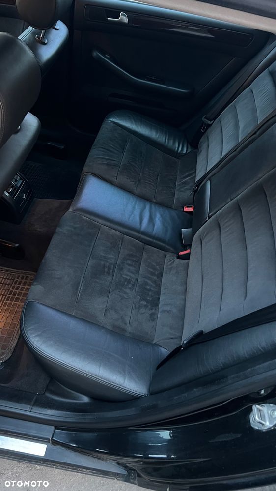 Audi A6 Avant 2.4 - 4