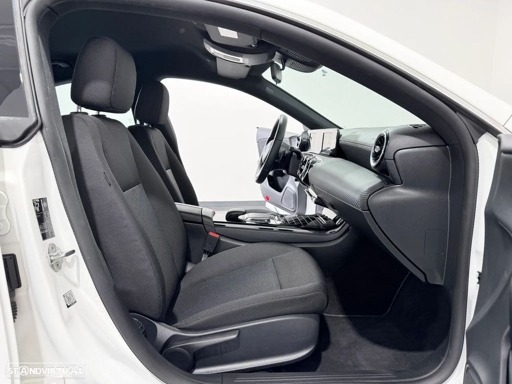 Mercedes-Benz CLA 180 d Progressive Aut. - 37