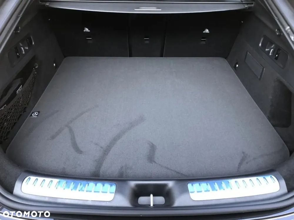Mercedes-Benz GLC Coupe 300 mHEV 4-Matic AMG Line - 8