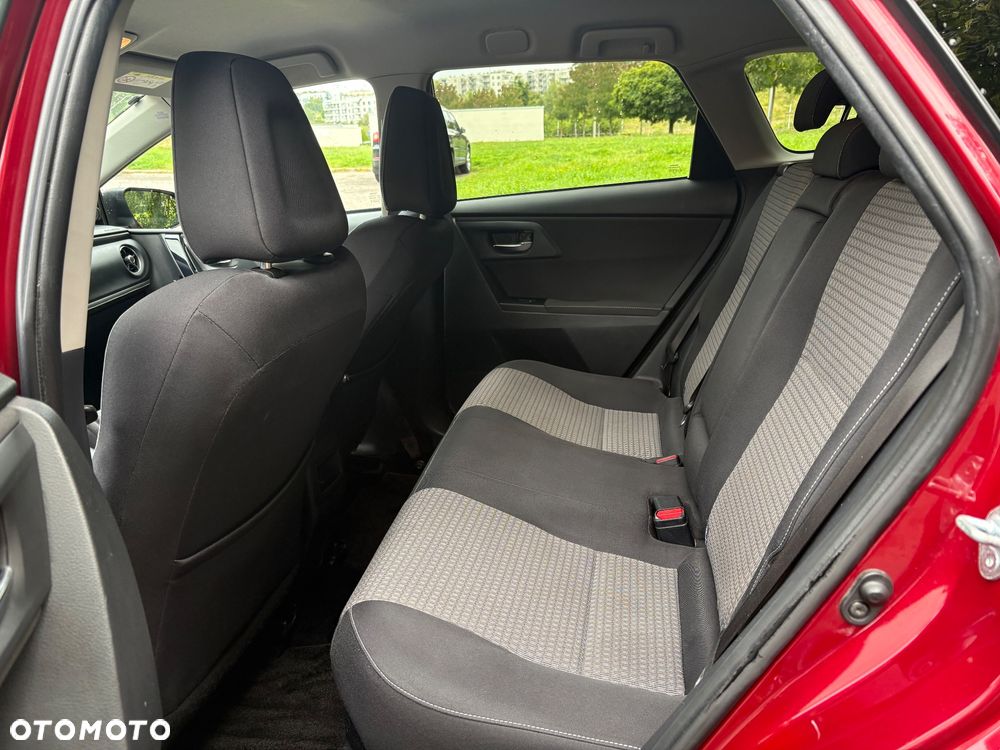 Toyota Auris Hybrid 135 Dynamic - 9