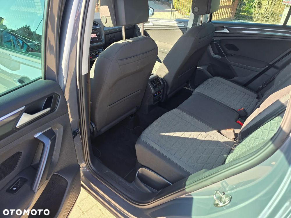 Volkswagen Tiguan - 9