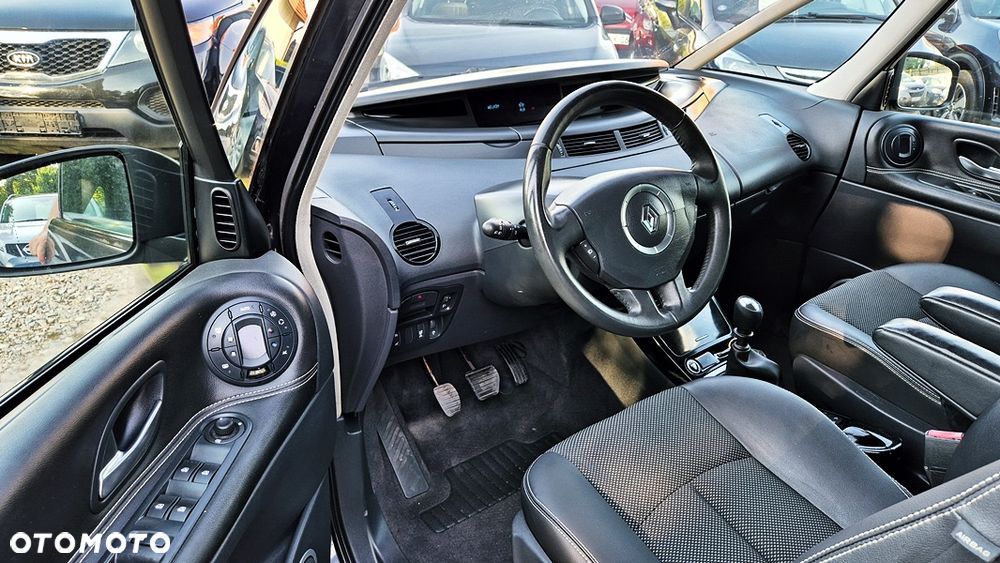 Renault Grand Espace 2.0 Initiale - 29