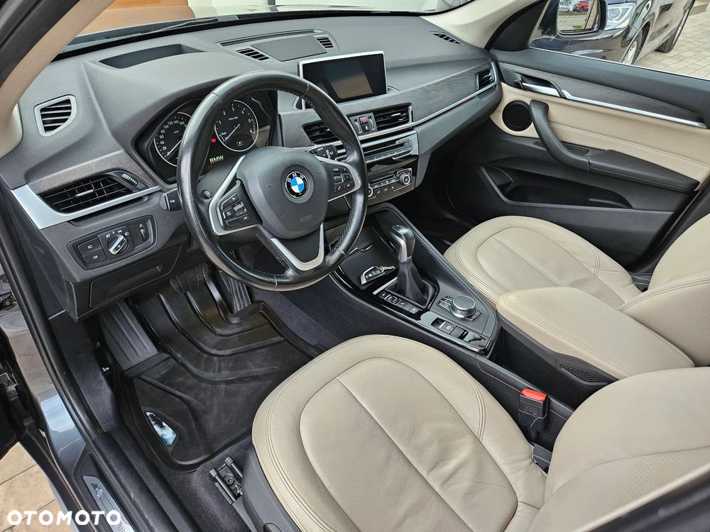 BMW X1 xDrive25d xLine - 34