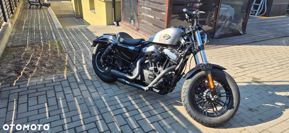Harley-Davidson Sportster Forty-Eight - 8