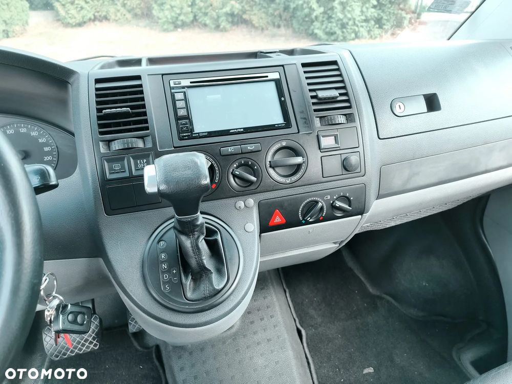Volkswagen Transporter - 5