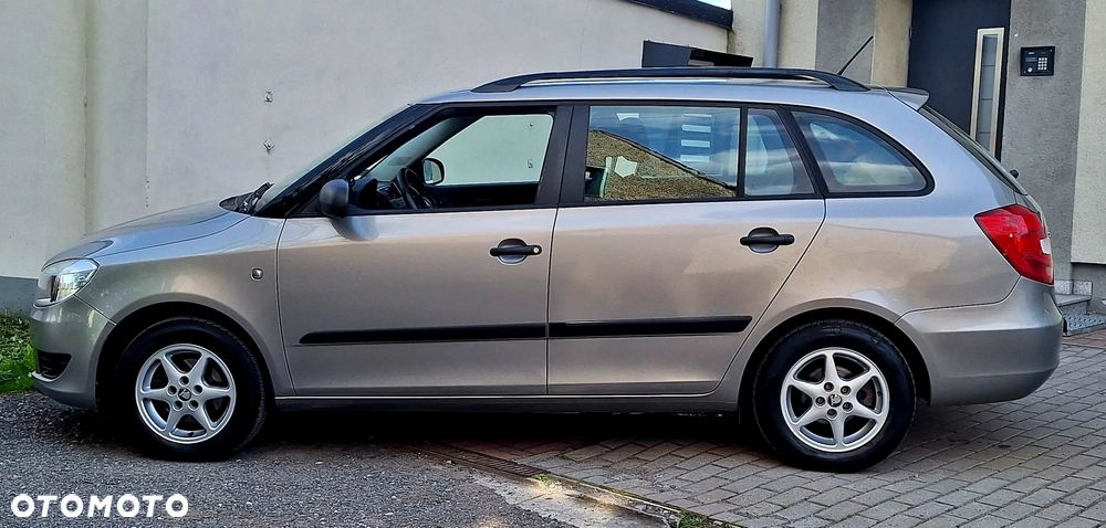Skoda Fabia 1.4 16V Ambiente - 6