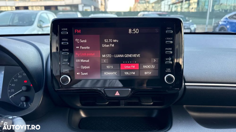 Toyota Yaris 1.5 L Dynamic - 25