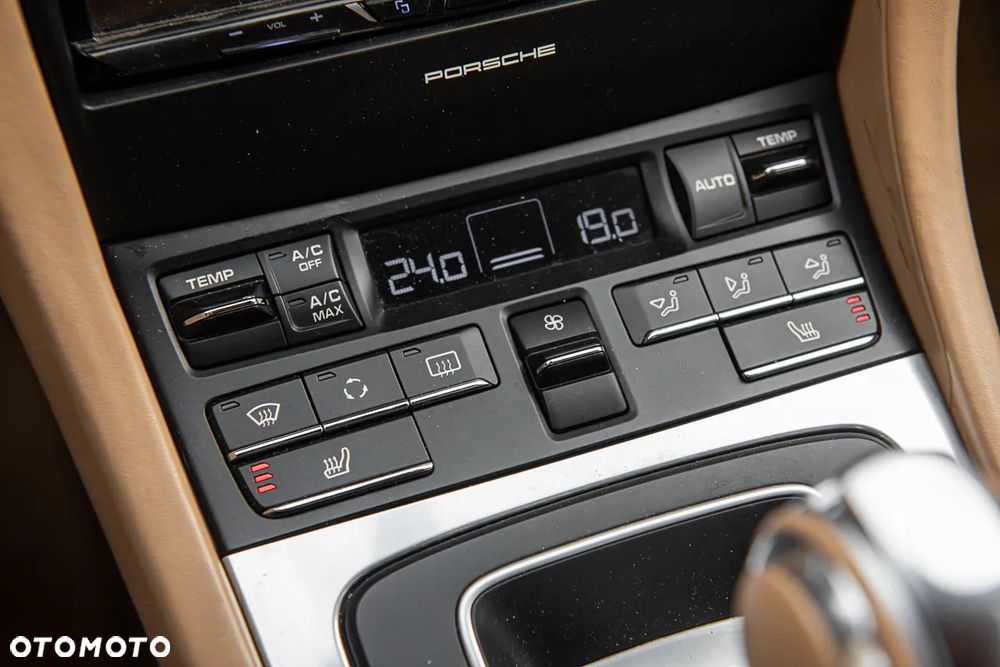 Porsche 911 Carrera PDK - 22