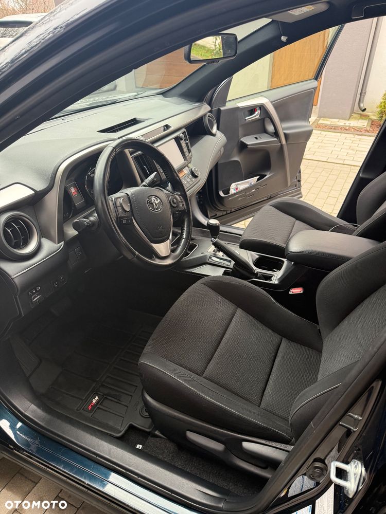 Toyota RAV4 Hybrid Selection 4x4 - 11