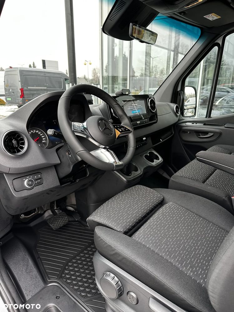 Mercedes-Benz Sprinter 319 CDI Furgon SELECT L3H2 - 11