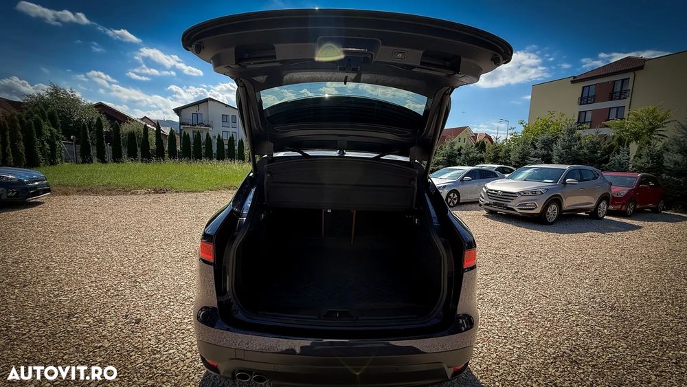 Jaguar F-Pace 20d AWD Aut. Portfolio - 15