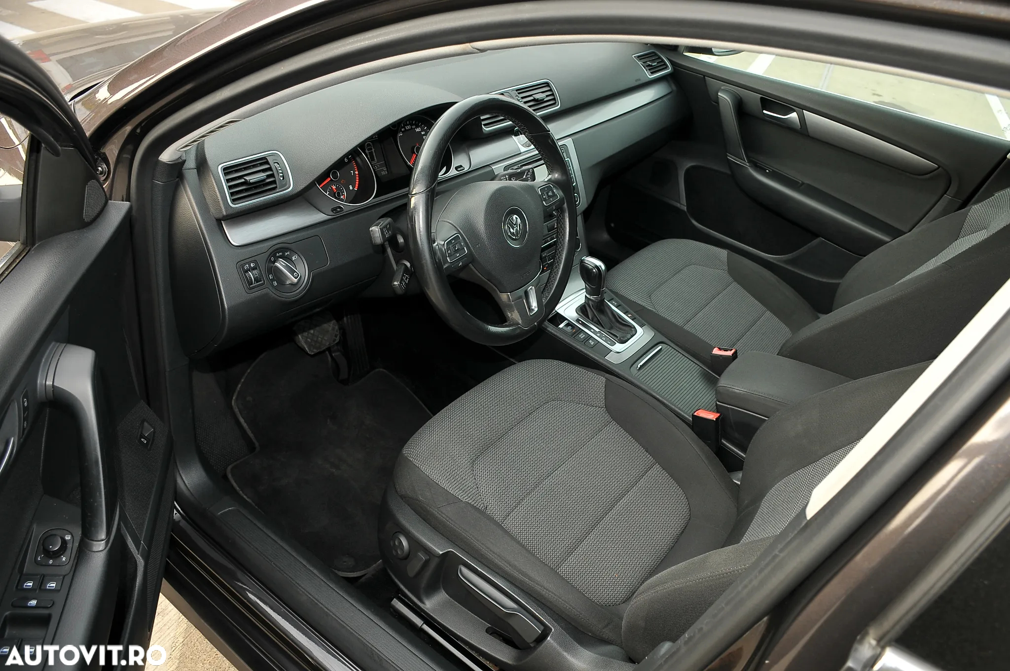 Volkswagen Passat 1.4 TSI DSG BlueMotion Technology Comfortline - 14