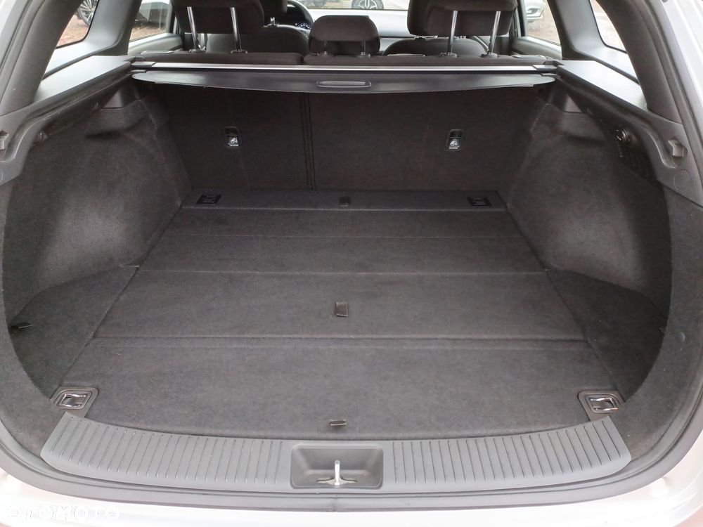 Hyundai i30 1.4 Classic + - 19