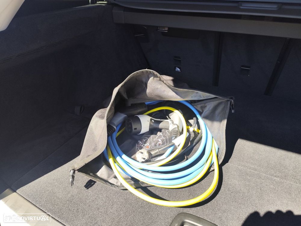 BMW 330 e Touring Auto - 7