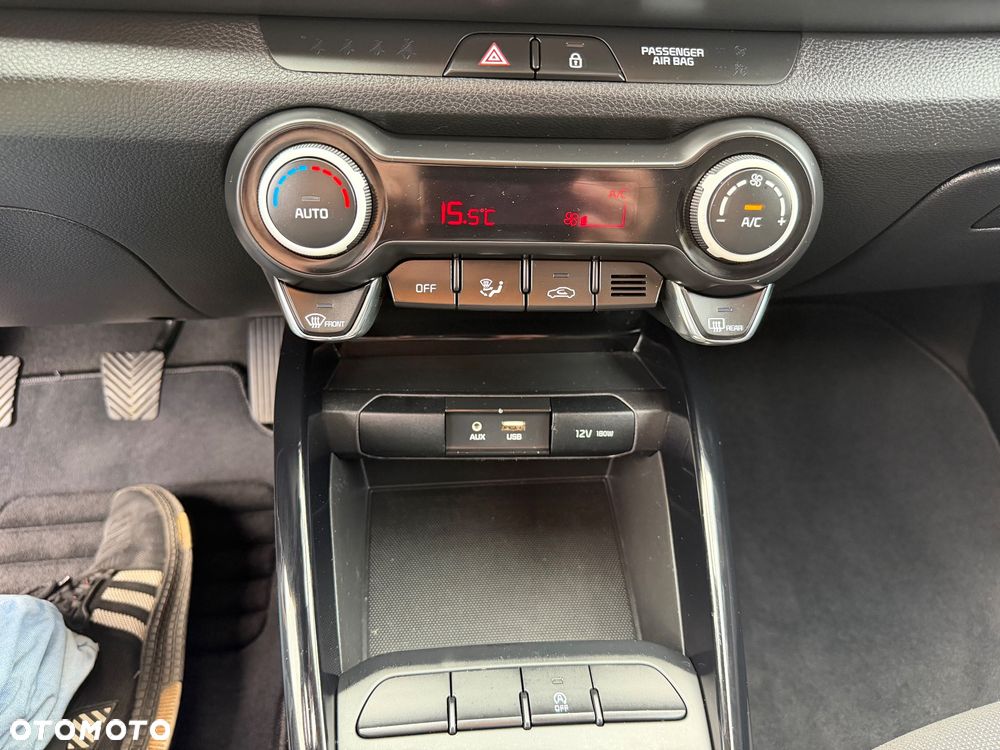 Kia Rio 1.2 Dream Team Edition - 21