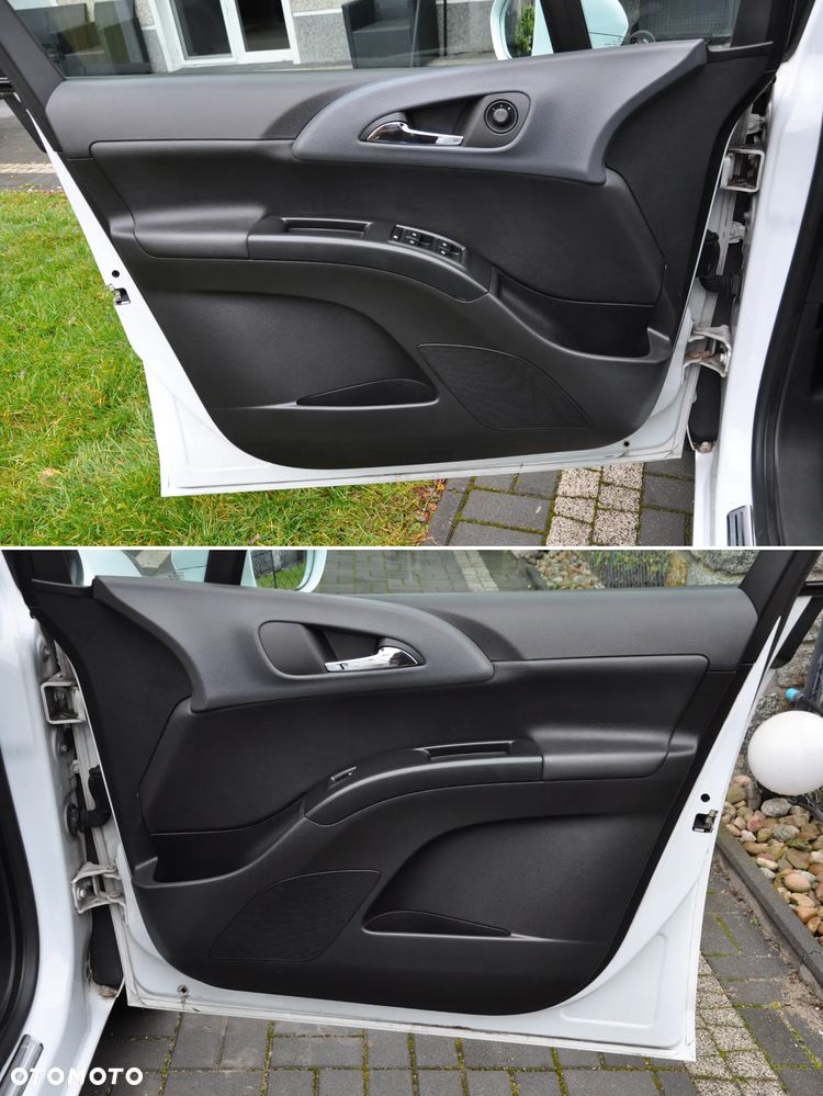 Opel Meriva 1.4 T Cosmo - 25