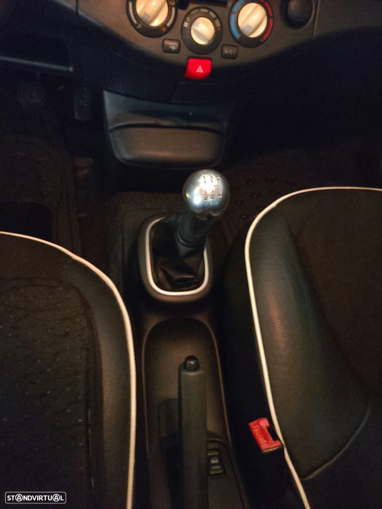 Nissan Micra - 10