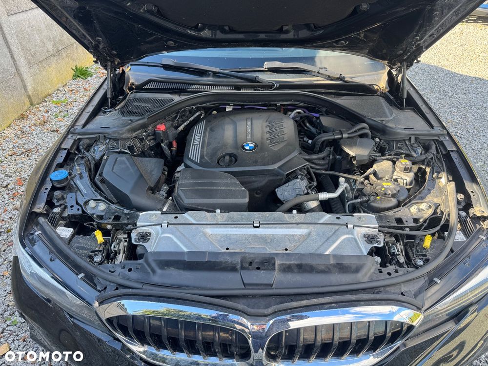 BMW Seria 3 320d xDrive M Sport - 11