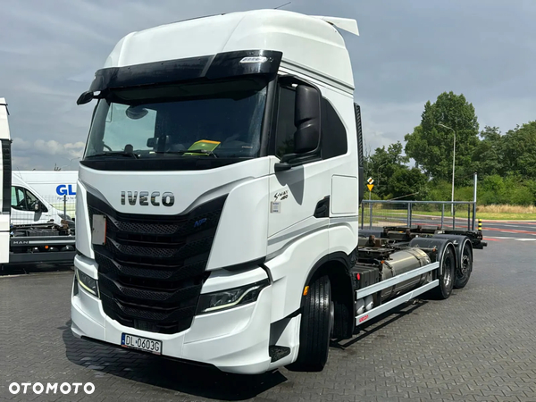 Iveco S-WAY 450