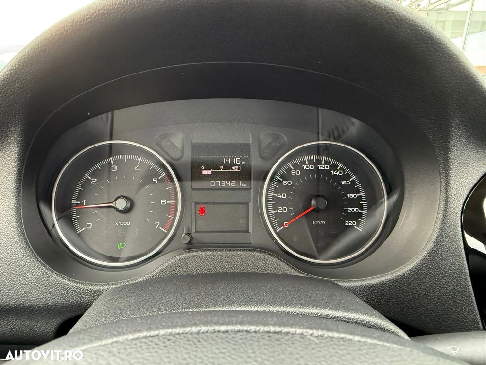 Peugeot 301 1.5 BlueHDI FAP Allure - 23