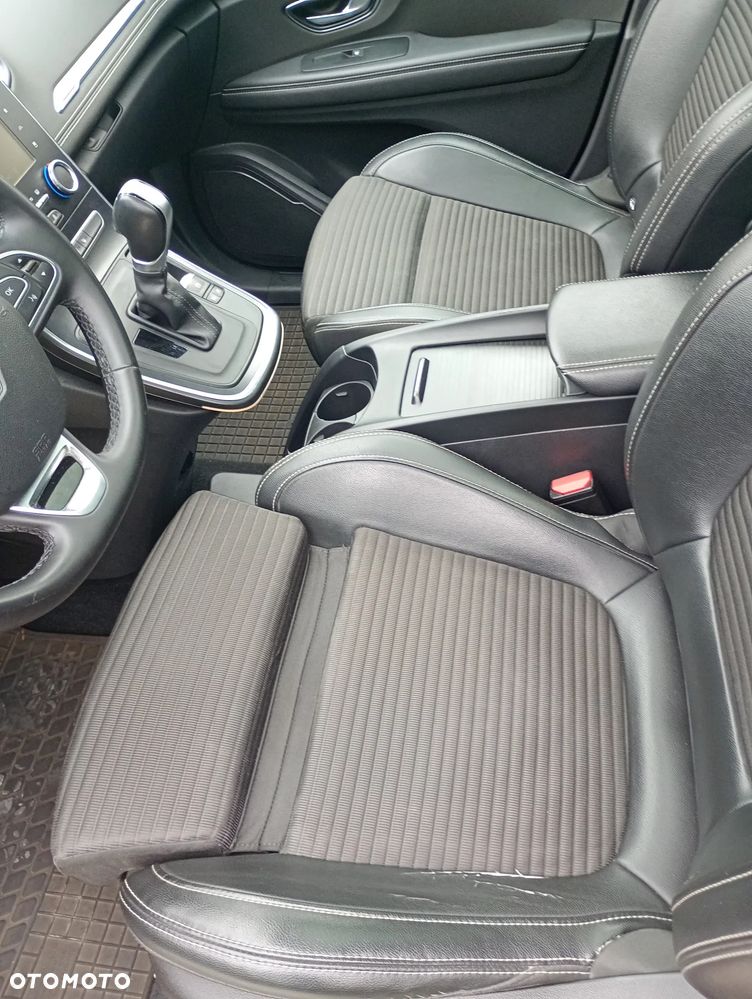 Renault Scenic - 12
