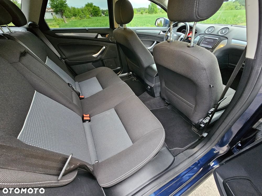 Ford Mondeo - 14