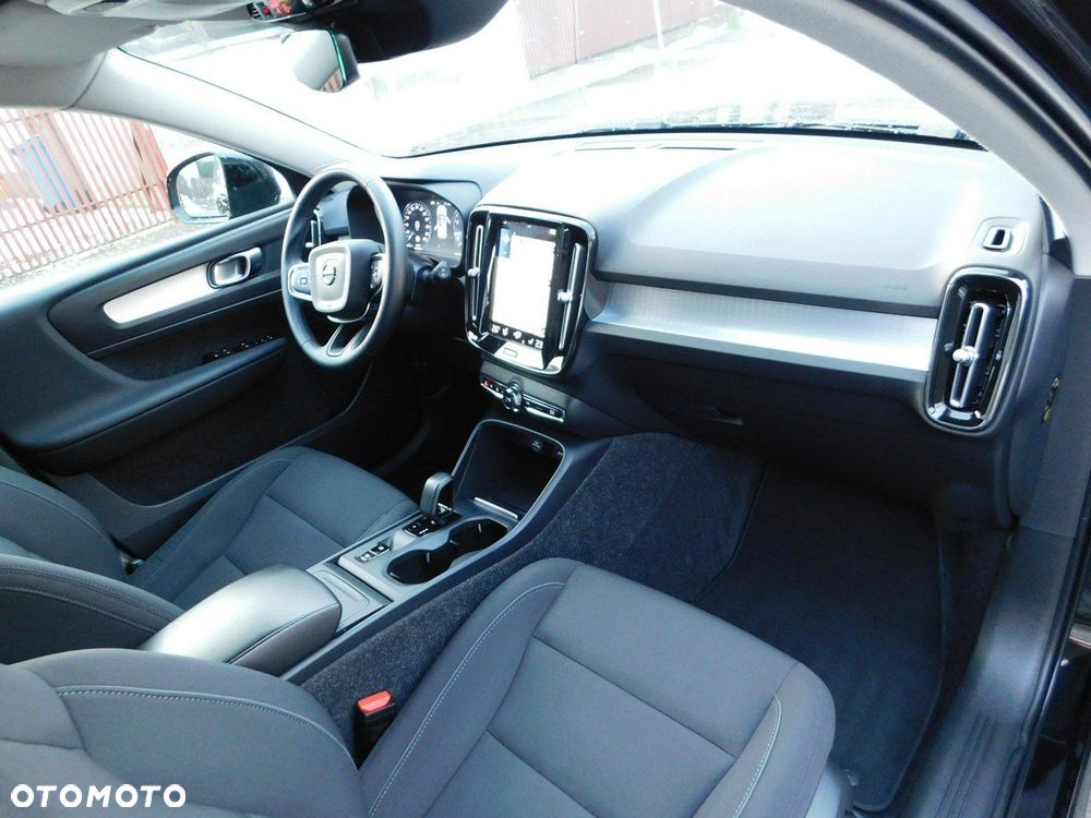 Volvo XC 40 D3 Momentum - 6