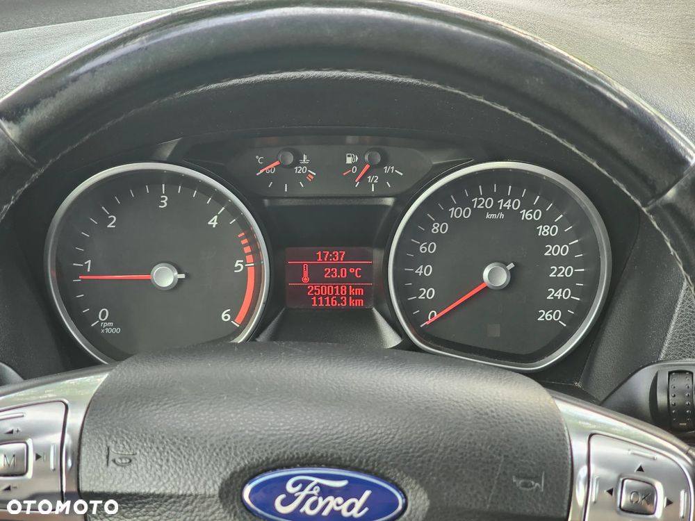 Ford Mondeo 2.0 TDCi Ambiente - 14