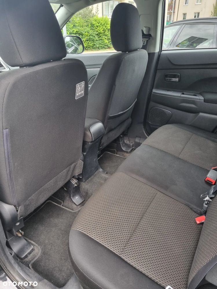 Mitsubishi ASX 1.6 Inform - 21