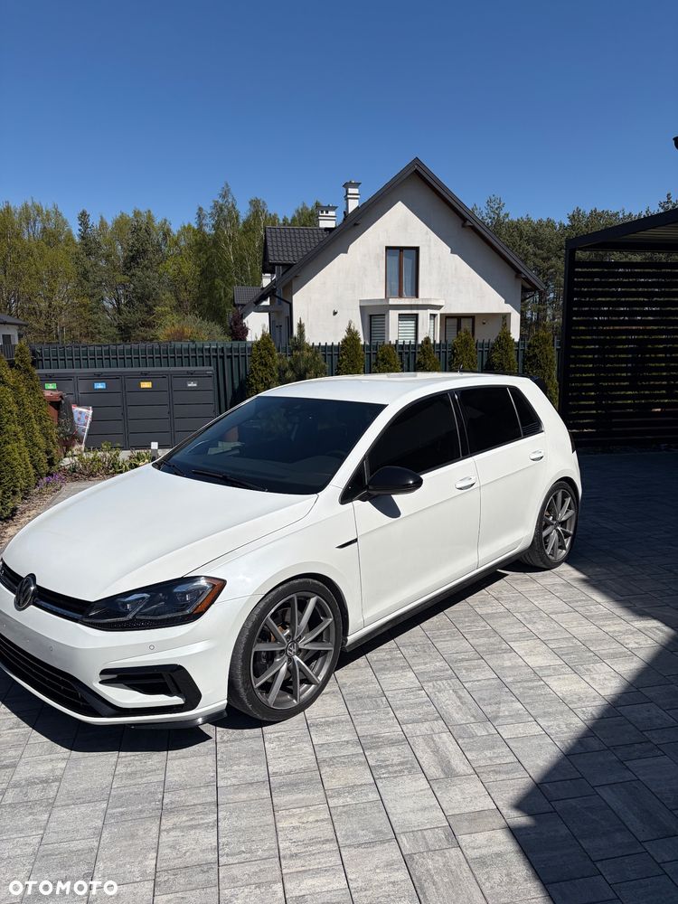 Volkswagen Golf R 4Motion (BlueMotion Technology) DSG - 4
