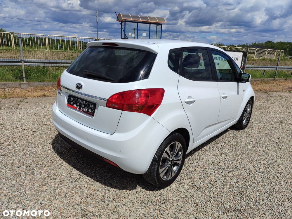 Kia Venga - 4