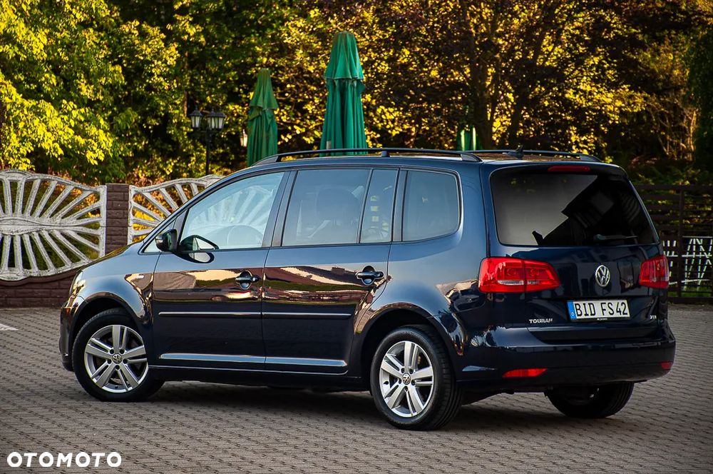 Volkswagen Touran 1.6 TDI DPF BlueMotion Technology MATCH - 16