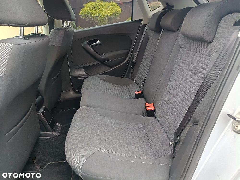 Volkswagen Polo 1.4 16V Comfortline - 11