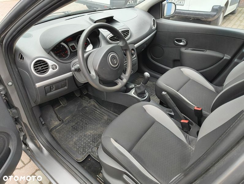 Renault Clio 1.5 dCi Alize - 5