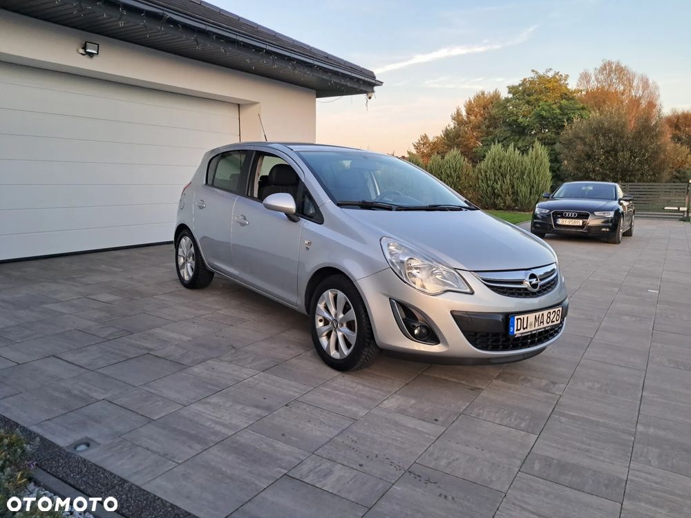 Opel Corsa 1.2 16V EcoFLEX Easytronic 150 Jahre - 1