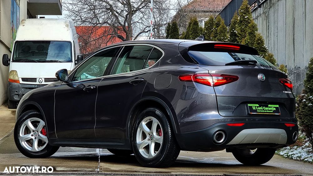 Alfa Romeo Stelvio 2.2 16V AT8 Super - 28
