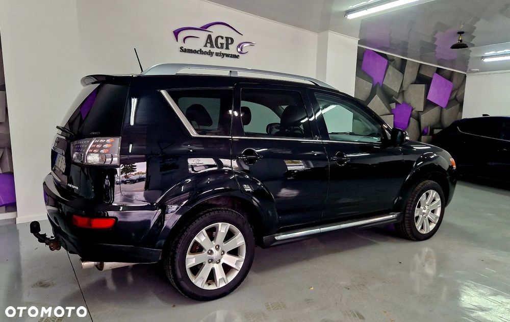 Mitsubishi Outlander - 15